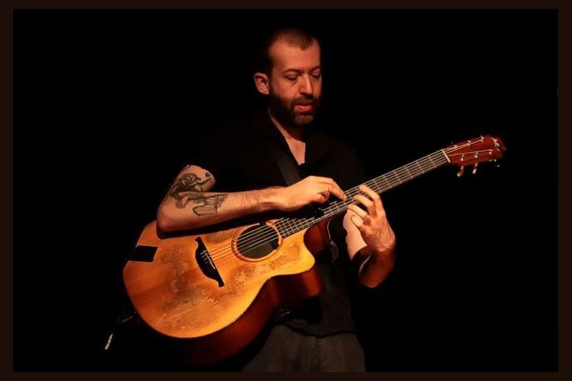 Jon Gomm